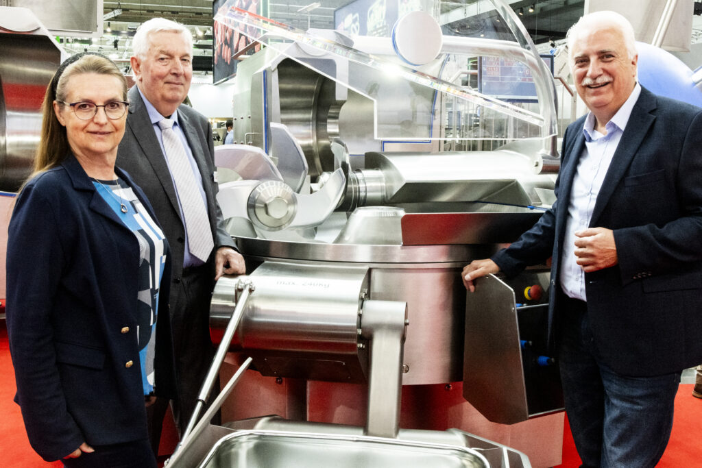 Matthias Strasser, Geschäftsführer der Strasser GmbH & Co. KG und Vater von Stefan Strasser, der die Seydelmann-Vertretung in Österreich leitet, begrüßte Anka Lorencz und Raimund Plautz.. © Matthias Wenger