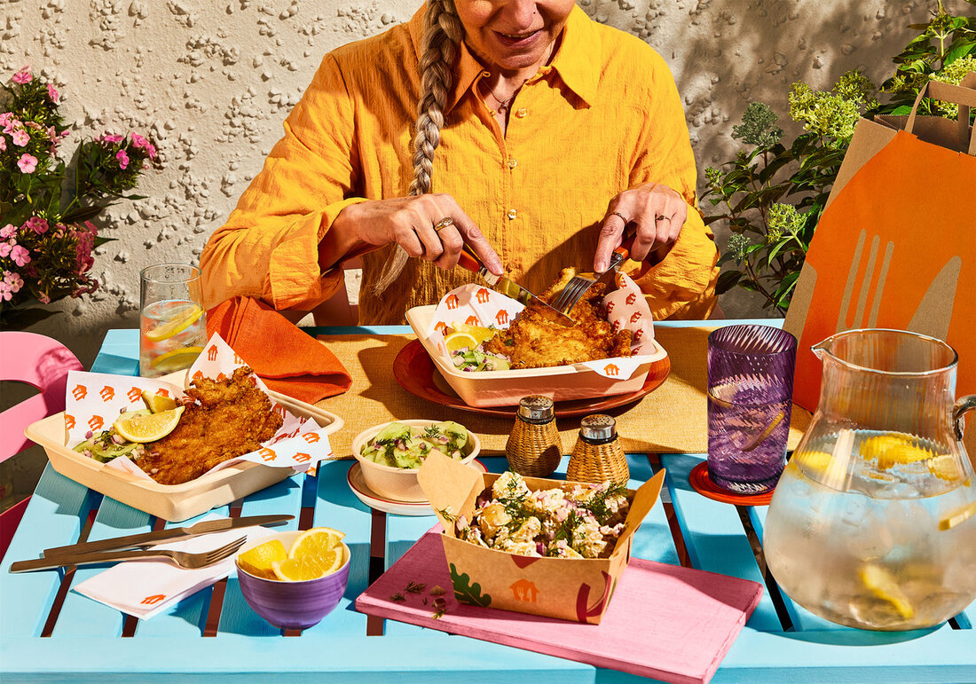 Der Wiener Schnitzel-Index  .Am 9. September verneigt sich die Welt vor einer österreichischen Institution und feiert den Wiener Schnitzeltag. Ausgerufen hat den „National Wiener Schnitzel Day“ ursprünglich die Fastfood-Nation schlechthin, die USA. Lieferando nimmt den kulinarischen Feiertag zum Anlass, den österreichischen Export-Schlager unter die Lupe zu nehmen und präsentiert den Wiener Schnitzel-Index.
 