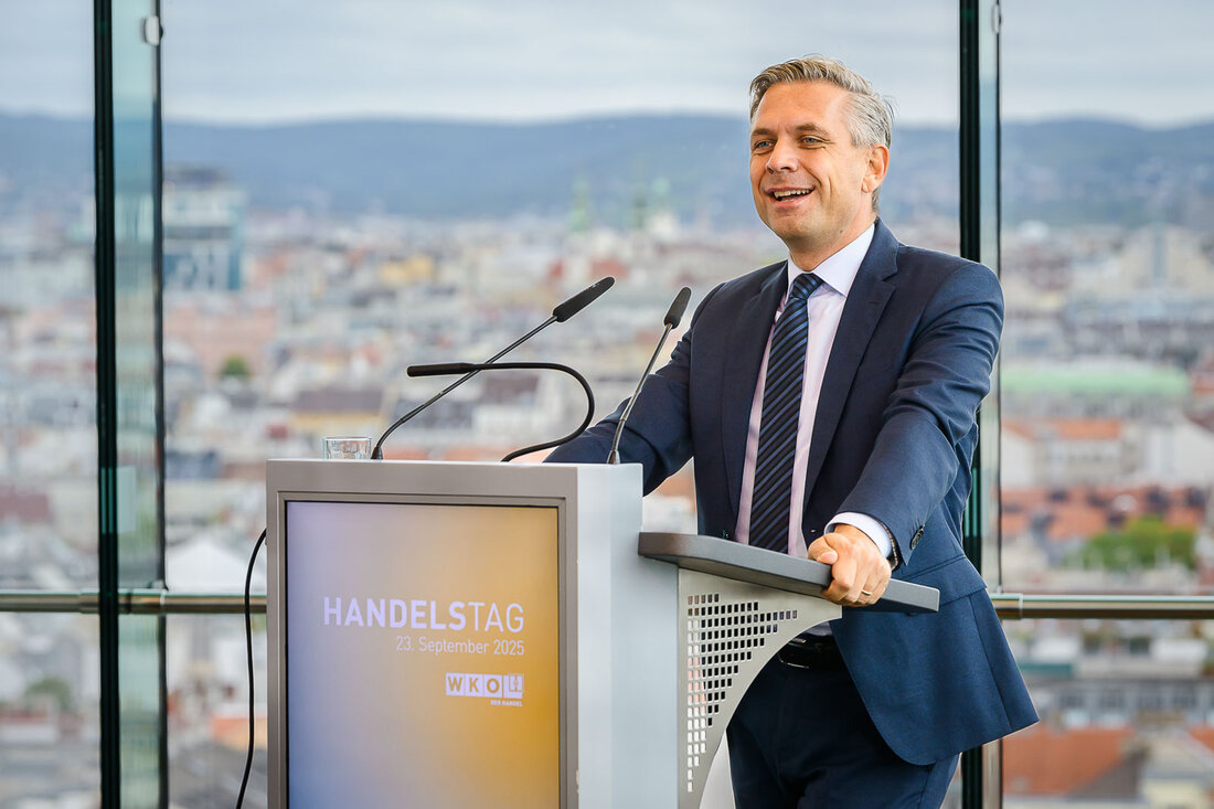 Beim WKÖ-Handelstag 2025 stand der Lebensmittelhandel im Mittelpunkt: Fleischereien und Nahversorger kämpfen mit Kostensteigerungen, gelten aber nicht als Preistreiber. Expert:innen betonten Chancen durch Künstliche Intelligenz und die Bedeutung lebendiger Ortskerne für die Zukunft des Handels.