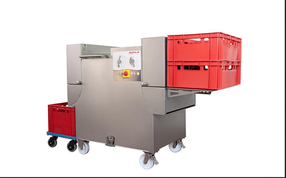 Schneiden in Würfeln, Streifen, Portionen und Raspeln. Präzise Schnittqualitäten mit ausgesprochen glatten Schnittflächen zeichnen dieses Einsteigermodell von Rühle ins halbautomatische Schneiden aus. Selbst schwierige oder feinstückige Ausgangsprodukte erhalten hier ein tadelloses Schnittbild bei geringem Kleinteileanteil im Endergebnis.