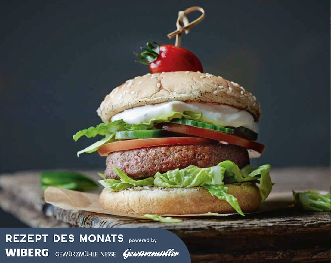 Rezept des Monats: Vegan Burger.So köstlich kann ein veganer Burger sein. Und das vielleicht Beste:
Diese pflanzliche Spezialität ist im Handumdrehen fertig zubereitet.
