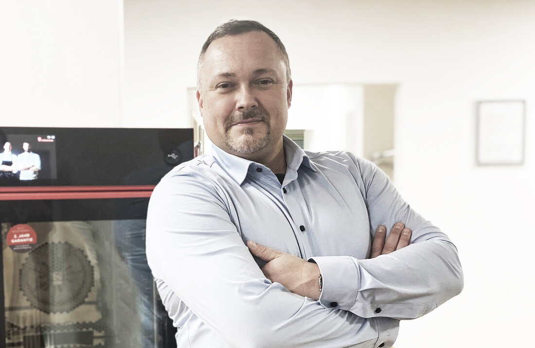 Eloma, einer der führenden Hersteller von hochwertigen Kombidämpfern, Heißluftöfen und Ladenbacköfen aus Maisach, hat seit Oktober 2022 mit Herrn Markus Maurer einen neuen Head of Marketing.