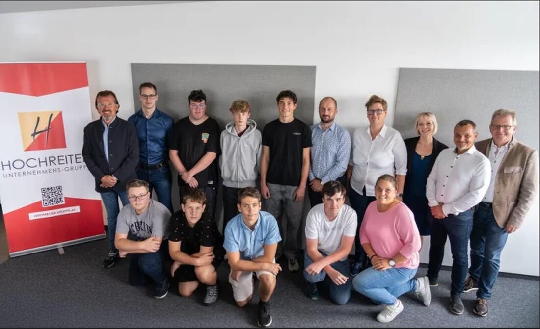 Die Hochreiter-Gruppe in Bad Leonfelden begrüßt fünf neue Lehrlinge in Fleischerei, Lebensmitteltechnik und Labor für hochwertige Ausbildung.