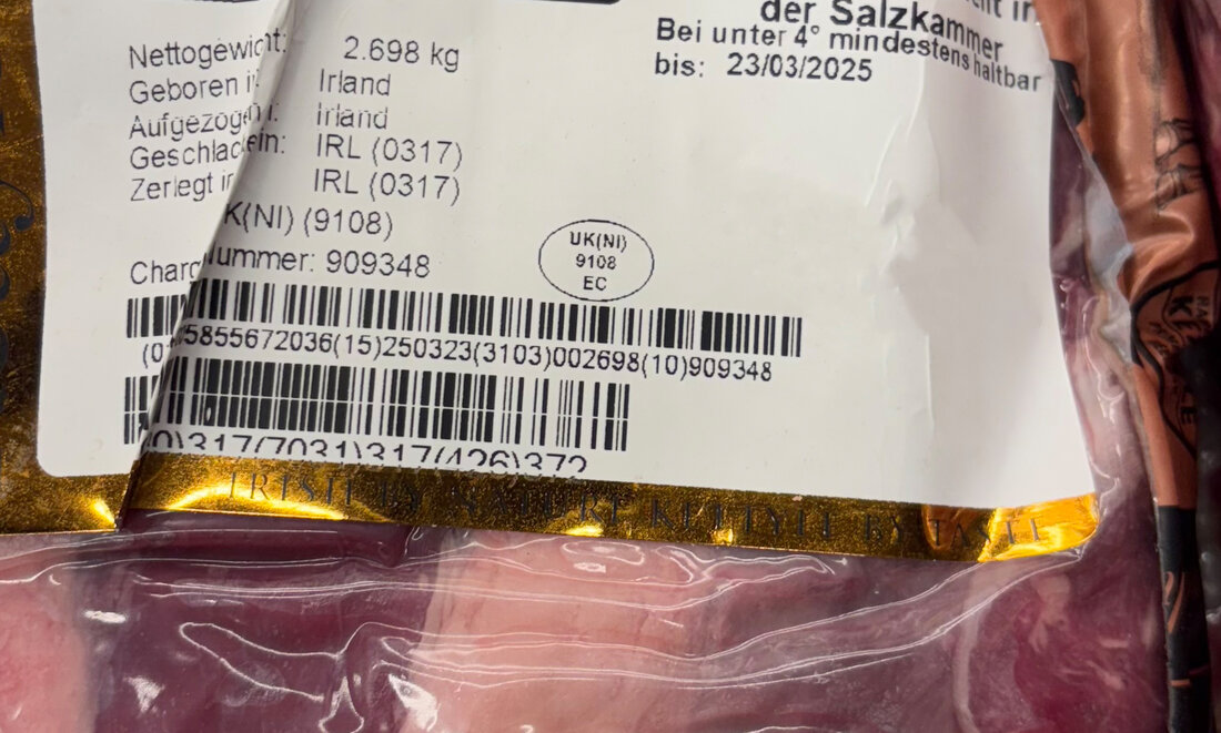 „Der GS1 DataMatrix speichert im Grunde die gleichen Informationen wie der GS1-128- Strichcode – nur dass er noch viele zusätzliche Vorteile bietet“, erklärt Martin Sednik, Senior Department Manager Master Data & Space Management bei METRO.