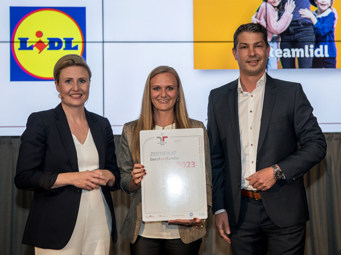 Lidl Österreich wird als Familienfreundlicher Arbeitgeber, mit dem Staatlichen Gütezeichen AUDIT „ Beruf und Familie", ausgezeichnet.