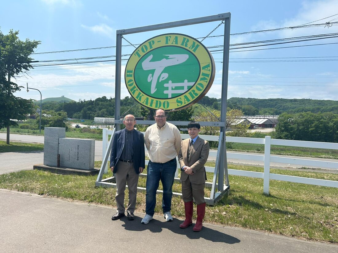 Eine Reise quer durch Japan – und tief hinein in die Welt des Wagyu: Mit Stationen in Tokio, Kioto, Kobe, Hokkaido und darüber hinaus erlebte eine internationale Fachgruppe rund um Ronny Paulusch, was japanische Fleischkultur wirklich ausmacht.