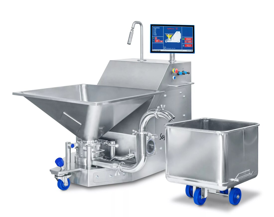 Auch die Maschinenfabrik Seydelmann wird wieder mit einem großen Stand auf der Anuga FoodTec in Köln vertreten sein. In den Hallen 9.1 und 10.1 zeigt das Unternehmen fast das komplette Maschinenportfolio – unter anderem auch zwei komplette Produktionslinien – und zahlreiche Neuheiten. Hier bekommen Sie einen kleinen Vorgeschmack, denn Vorfreude ist bekanntlich die beste Freude.