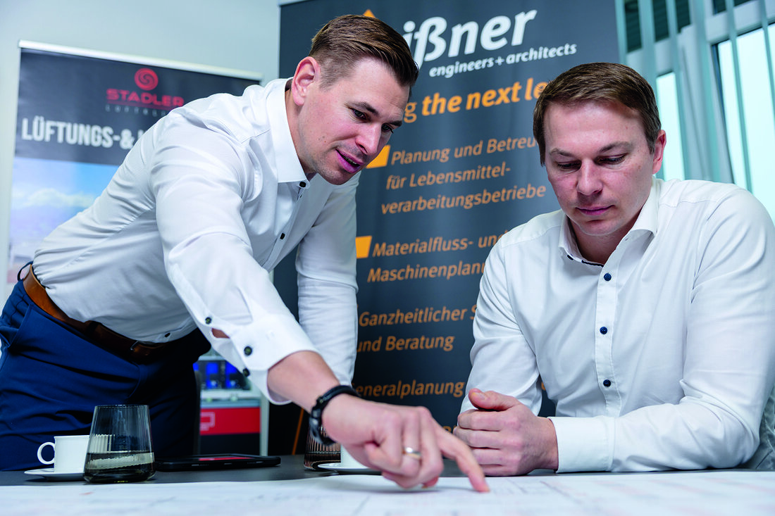 Synergien: Drei eigenständige Fachplaner und ausführende Fachfirmen bündeln ihre Expertisen für sichere, effiziente und nachhaltige Hygienelösungen in der Lebensmittelindustrie, die auf automatisierter Desinfektion basieren.