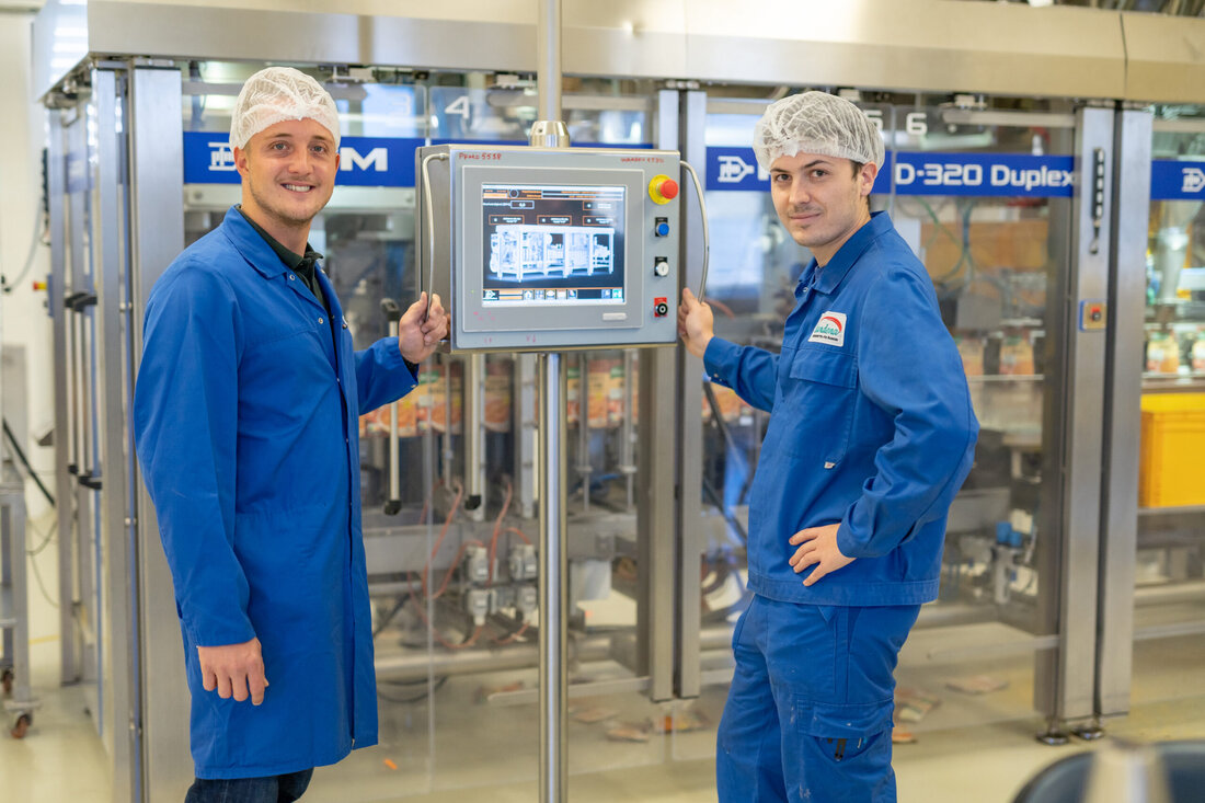 Manche Kunststoffverpackungen sparen Gewicht und damit Ressourcen, schützen Lebensmittel besser vor Verderb als andere Materialien, sind recyclingfähig und haben einen geringeren CO2-Fußabdruck als vermeintlich umweltfreundlichere Verpackungen.
Das ist das Ergebnis des Projekts „ÖkoVerpackt“ im Lebensmittel-Cluster der oberösterreichischen Standortagentur Business Upper Austria. Am Projekt beteiligten sich die Landena Wels KG, die Pankrazhofer GmbH aus Tragwein, Jodl Verpackungen aus Lenzing, die PETman GmbH aus Frankenburg und das Österreichische Forschungsinstitut für Chemie und Technik (OFI) in Wien.