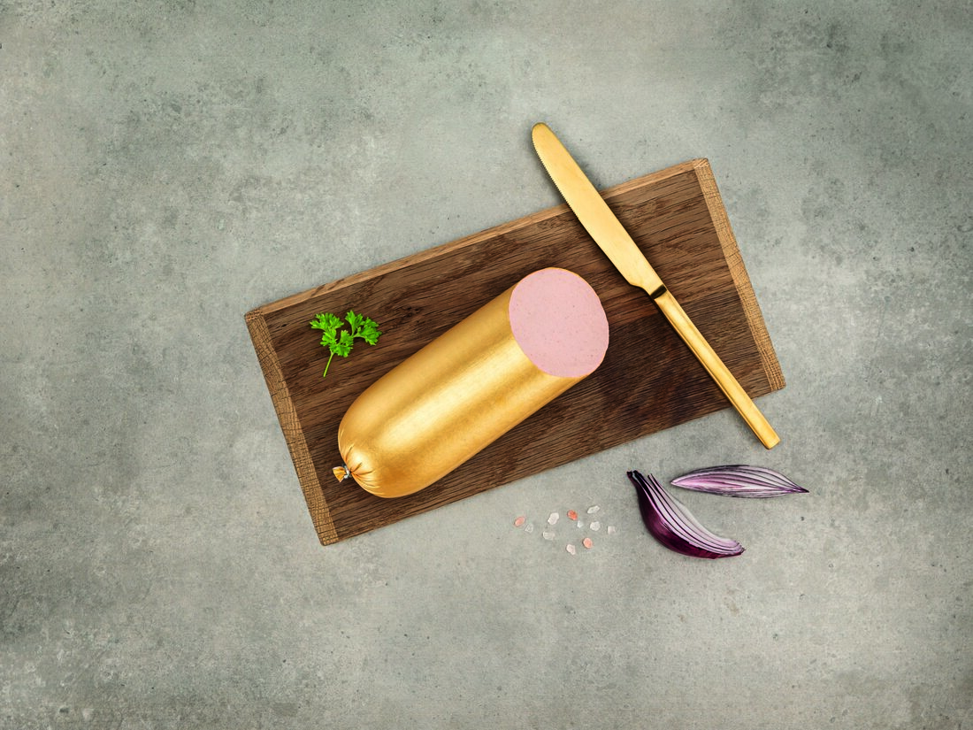 Leberstreichwurst ist eine beliebte Delikatesse, die vor allem während der Festtage viele Fans hat – mit dieser Trüffel-Variante werden Sie Ihre Kunden aber wieder aufs Neue beeindrucken.