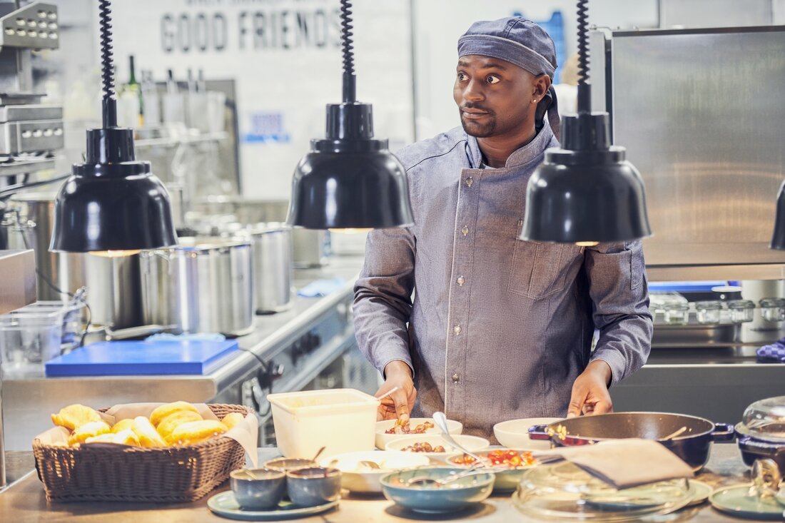 Mewa-Berufskleidung ist innovativ, umweltverträglich, ressourcenschonend, sicher und langlebig.