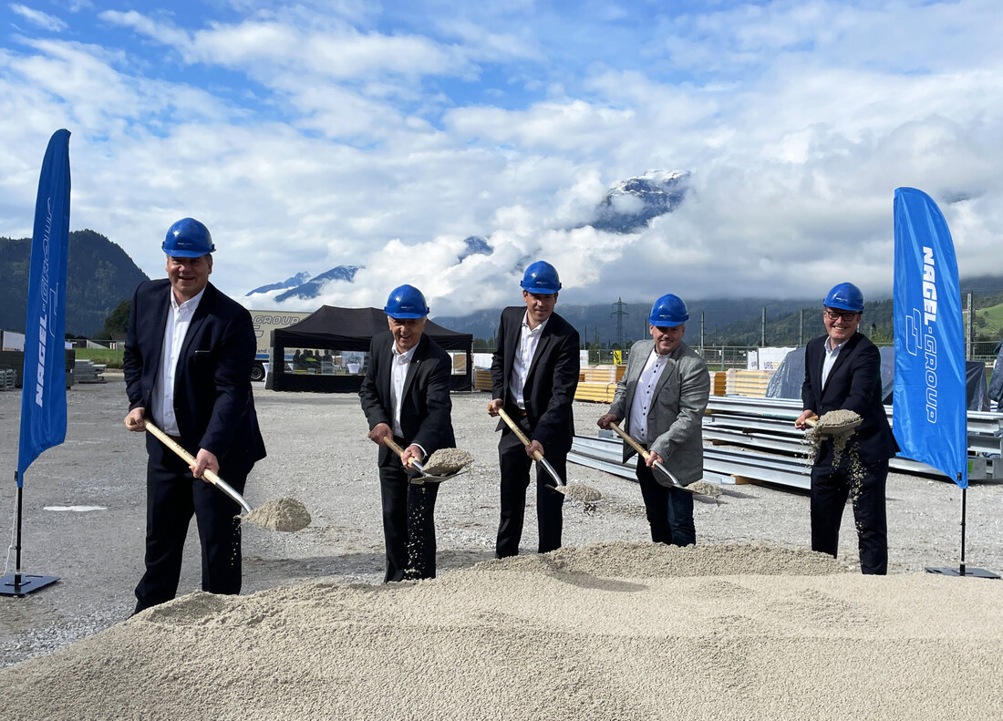 Die Nagel-Group hat mit dem Bau eines neuen Logistikstandortes im österreichischen Radfeld begonnen. Auf einer Grundstücksfläche von rund 20.000 Quadratmetern entsteht das neue Umschlagslager für den Frischebereich.