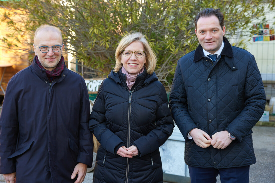 Am 15.02.2023 startete das neue Förderprogramm für land- und forstwirtschaftliche Betriebe Hennersdorf: Das Programm fördert gezielt Maßnahmen zur Steigerung der Energieeffizienz, es unterstützt den Ausbau erneuerbarer Energien und den Einsatz nachhaltiger Mobilität sowie die Umsetzung von Energiemanagementmaßnahmen.