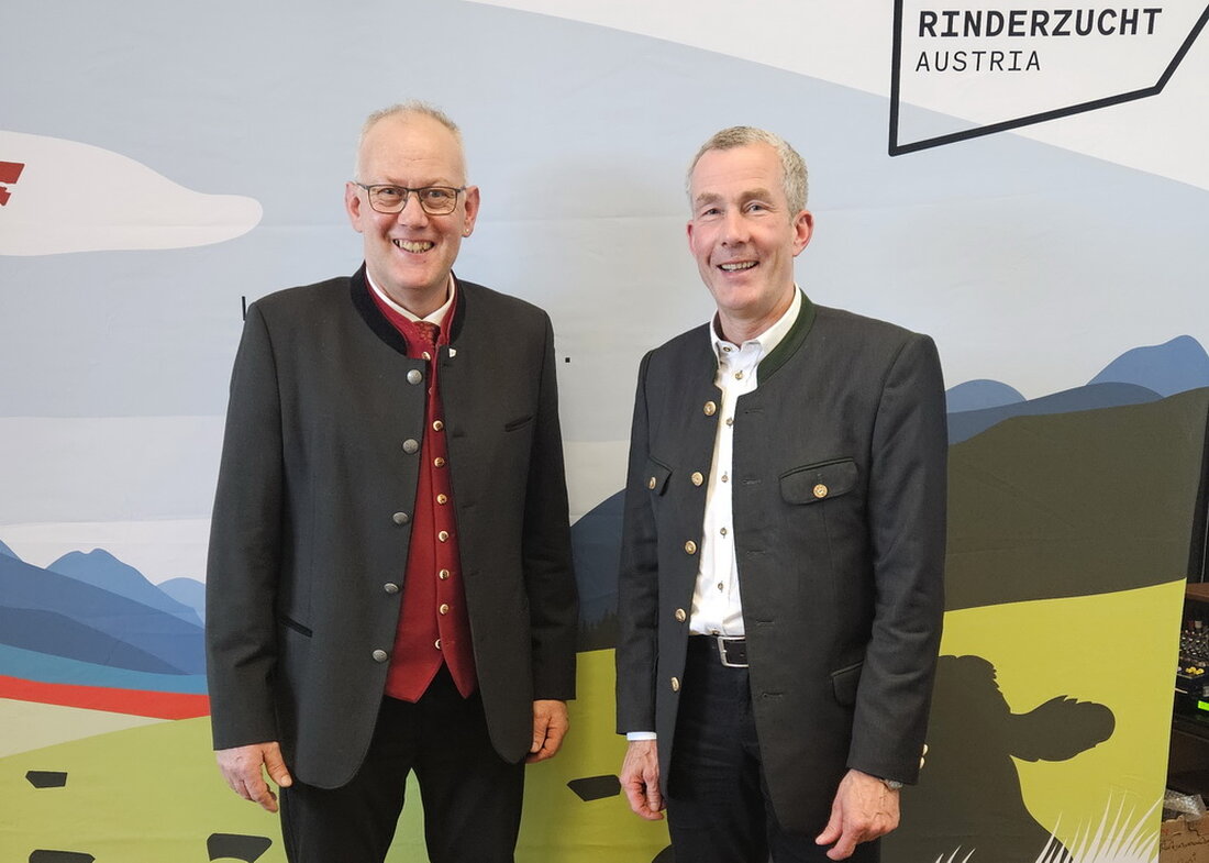 Rinderzucht in Österreich: Zwischen Tierseuchen, Exportdruck und digitalen Innovationen. Blauzungenkrankheit, Exportstopp und neue Führung: Die Vollversammlung der RINDERZUCHT AUSTRIA zeigt, wie Österreichs Rinderwirtschaft Herausforderungen mit Innovation begegnet.