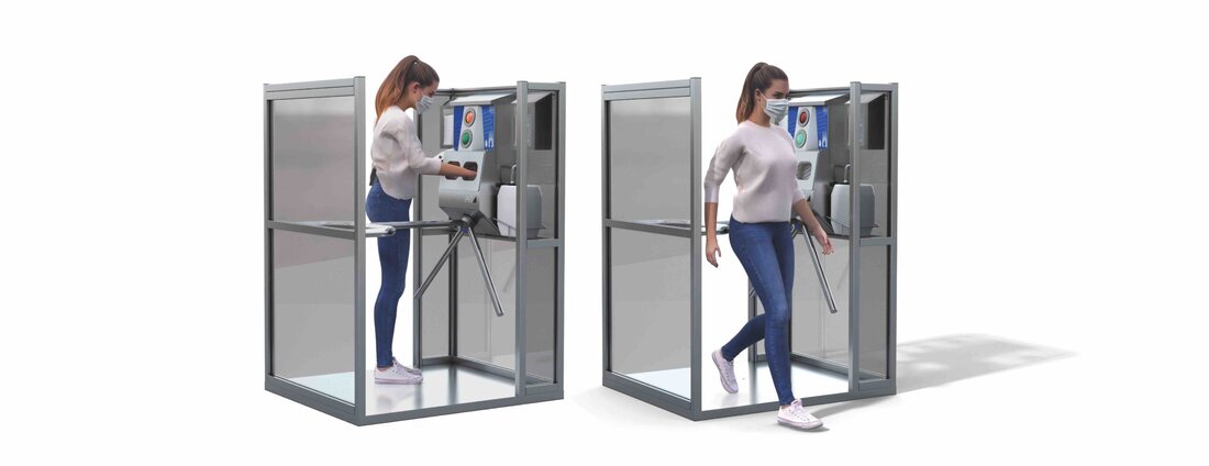 Im Kampf gegen die Ausbreitung des Corona-Virus ist schnelles Handeln und Flexibi- lität gefragt. Mobile Hygieneschleusen wie der Clean Guard und Clean Perfect der PHT Group sind besonders gut für den flexiblen und sicheren Einsatz geeignet. Mit ihrer kleinen Grundfläche sind sie leicht aufzustellen und können schnell die Zugangskontrolle von kleineren wie auch größeren Personengruppen effektiv sichern. Die Fertigung aus Edelstahl macht sie besonders hygienisch, stabil und robust. Kontaktlose Hygieneschleuse mit Masken- & Körpertemperaturkontrolle Der PHT Clean Guard bietet eine kontaktlose Messung der Körpertemperatur mit an- schließender Handdesinfektion und Freigabe durch ein motorisch angetriebenes Drei-Arm- Drehkreuz. Der PHT Clean Perfect ermöglicht …