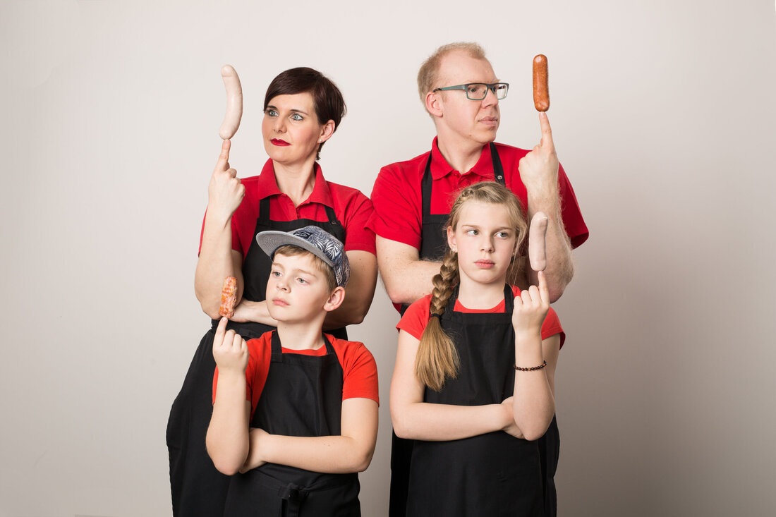 Grillen mit Freunden in Voitsberg: Familie Passegger erhält den Peter Kalcher-Award. Ein Abend voller Anerkennung, Genuss und regionaler Verbundenheit.