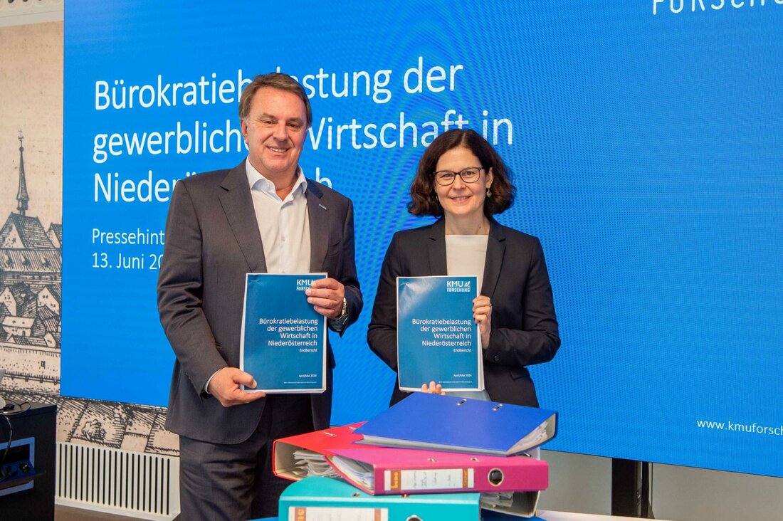 Ecker: „Wenn der zeitliche Aufwand für Bürokratie 53 Millionen Arbeitsstunden beträgt, was einem Anteil von 7,4 % der Personalkapazität der gewerblichen Wirtschaft in NÖ entspricht, dann läuft etwas massiv falsch.“ Eine Studie der KMU Forschung Austria im Auftrag der Wirtschaftskammer NÖ (WKNÖ) zeigt die zunehmende Belastung der gewerblichen Wirtschaft aufgrund von Informationspflichten und Vorschriften. „Für das Funktionieren einer Wirtschaft ist ein verlässlicher Ordnungsrahmen unverzichtbar. Was wir jedoch nicht brauchen, ist der zunehmende bürokratische Aufwand, der auf unsere Unternehmen abgewälzt wird und ihnen den so dringend notwendigen Freiraum nimmt. Freiraum, den sie brauchen, um ihr Geschäft erfolgreich zu entwickeln und damit […]