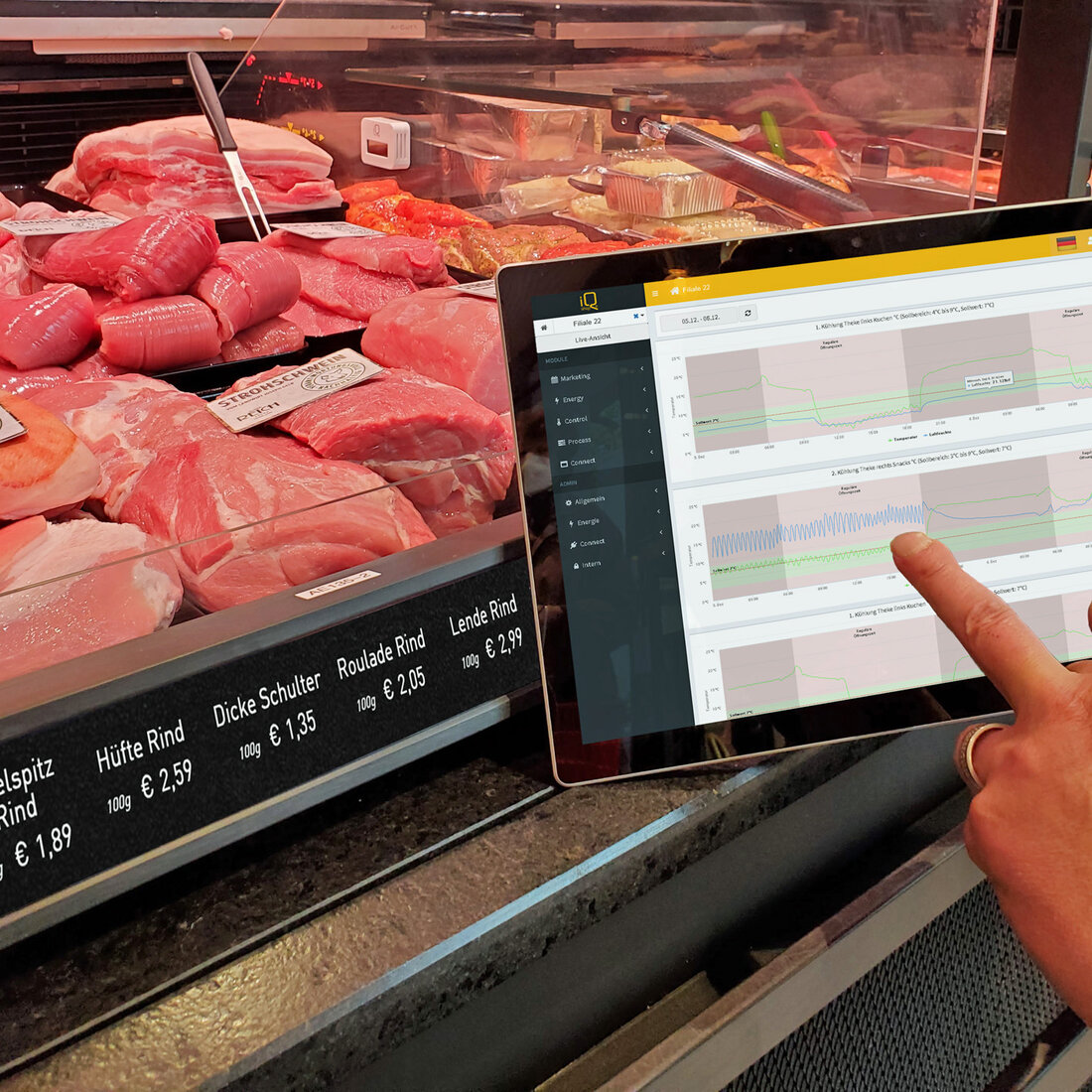 Die rechtskonformen Eigenkontrollen nach HACCP sind für viele lebensmittelverarbeitende Betriebe eine Herausforderung. Die manuelle Temperaturmessung und Dokumentation sind fehlerbehaftet, zeitaufwendig und werden mitunter schlicht vergessen. Systeme mit fest installierten Datenloggern sind kostenintensiv in der Anschaffung und müssen regelmäßig ausgelesen werden. Der Digitalspezialist Shop-IQ hat das Modul Control entwickelt. Für die webbasierte Lösung ist keine Kabelinstallation notwendig, die Daten werden ständig erfasst, per Funk übertragen, ausgewertet und in Echtzeit dokumentiert, zudem wird automatisch wöchentlich ein Protokoll erstellt – ganz ohne Papier. Nach Artikel 5 der Lebensmittelhygieneverordnung 852/2004 sind alle Lebensmittelunternehmer zur Einrichtung, Durchführung und Aufrechterhaltung sowie stetiger Anpassung eines HACCP-Systems verpflichtet …