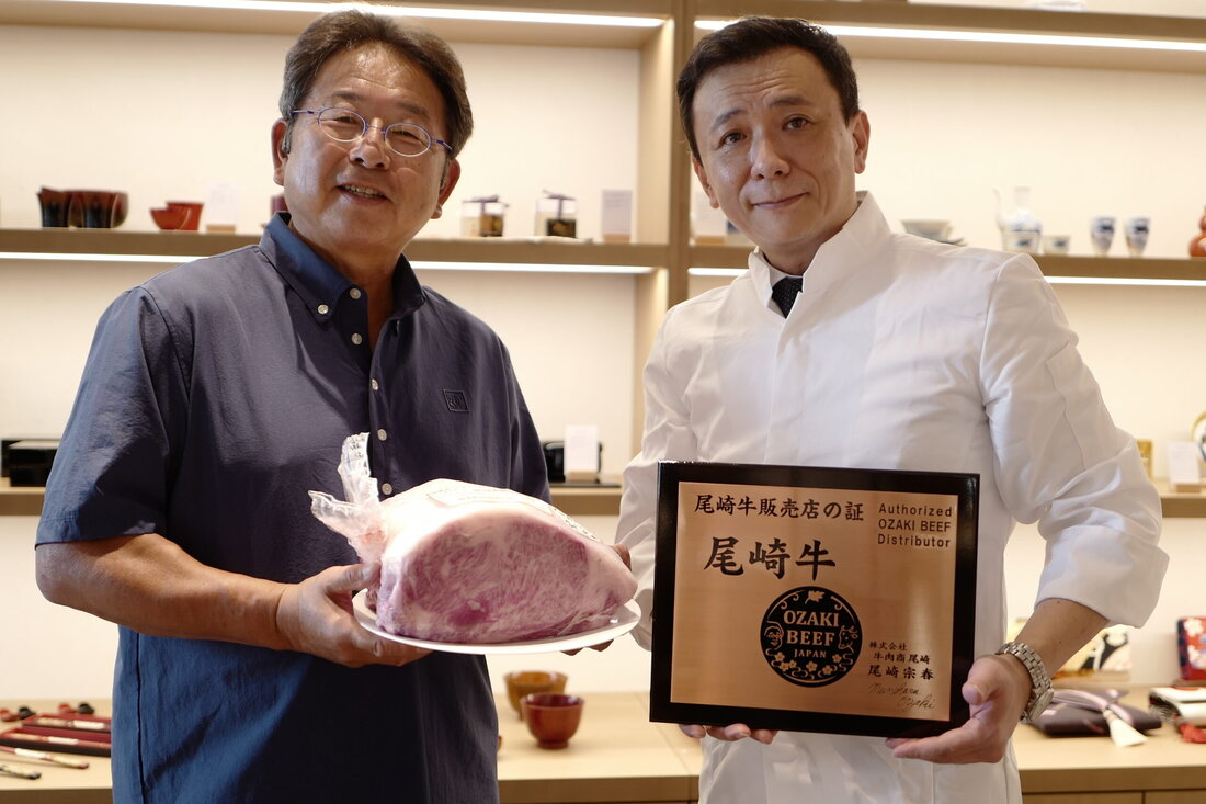 Wagyu in Östereich: Wenn man Ozaki nach dem Geheimnis seiner Produktion fragt, dann klingt einiges vertraut. Bei der Kälberauktion in der Präfektur Miyazaki kommen 700 Rinder unter den Hammer – „ich kaufe immer nur die 70 Besten“.