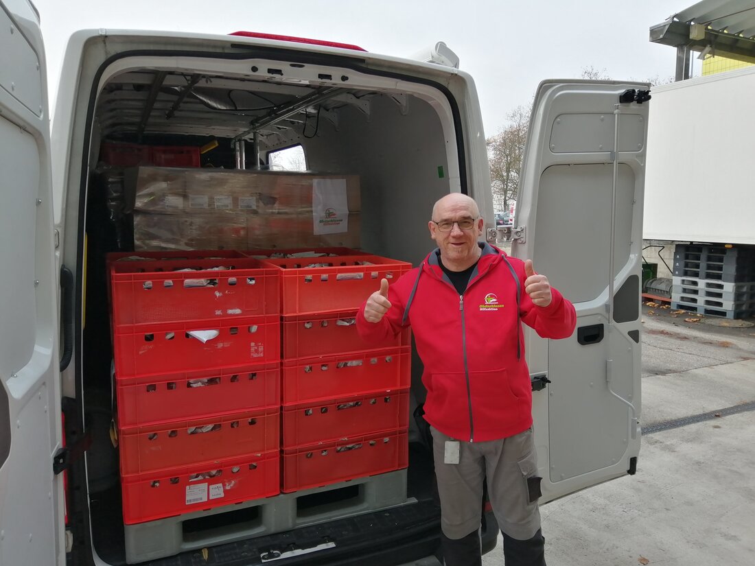 Die Marcher Fleischwerke haben es sich zum Ziel gesetzt, Obdachlosen-Einrichtungen in Österreich mit wertvollen Fleisch- und Wurstspenden zu unterstützen. In Oberösterreich ist ab sofort die „Obdachlosen-Hilfsaktion“ eine Partner-Organisation, die regelmäßig Ware aus dem Werk in Linz erhält. Das Unternehmen möchte mit diesen Partnerschaften nicht nur helfen, sondern auch ein Bewusstsein für den Wert von Nahrungsmitteln schaffen. Dort helfen, wo andere wegschauen Wie schnell es gehen kann, dass Menschen in die Obdachlosigkeit rutschen, ist ein Thema, das viele beschäftigt. Gerade in Zeiten von wirtschaftlichen und damit existenziellen Notsituationen – sind viele Menschen immer öfter betroffen. In Oberösterreich hat Walter Kreische vor …