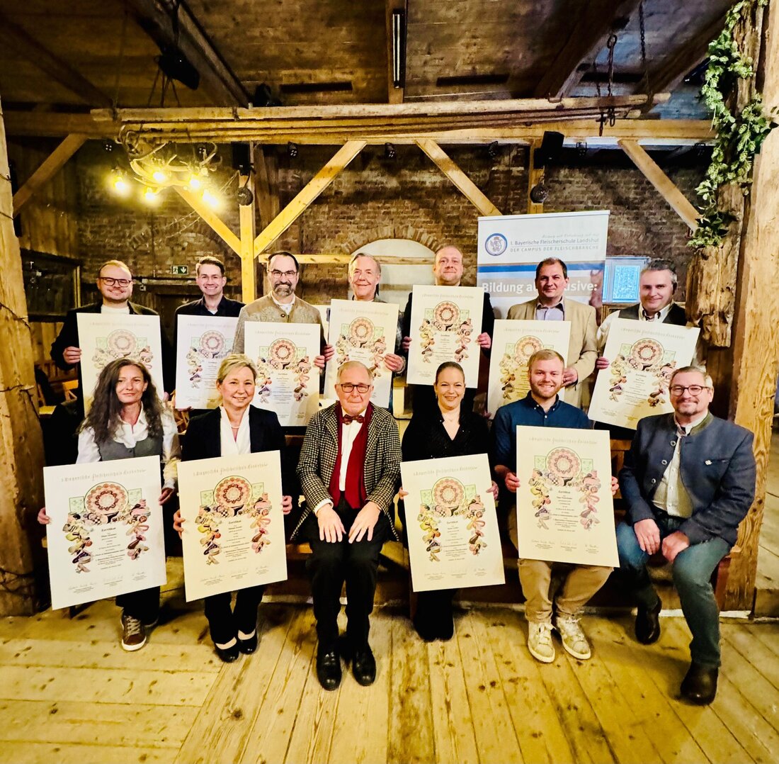 1. Bayerischen Fleischerschule Landshut: Frischgebackene Wurst- & Schinkensommeliers. Neue Experten für Genuss für den Gaumen. 