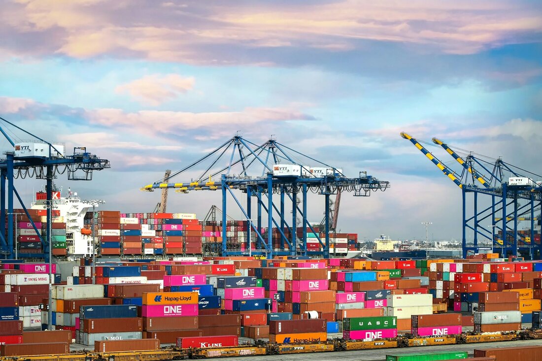 Der Großhandelspreisindex (GHPI 2020) lag im Februar 2024 laut vorläufiger Daten von Statistik Austria bei 131,3 Indexpunkten. Im Vergleich zum Februar des Vorjahres sanken die Großhandelspreise damit um 2,1 %. Im Jänner 2024 hatte die Jahres-Veränderungsrate noch −3,8 % betragen. Verglichen mit dem Vormonat Jänner 2024 stieg der Index um insgesamt 1,2 %.