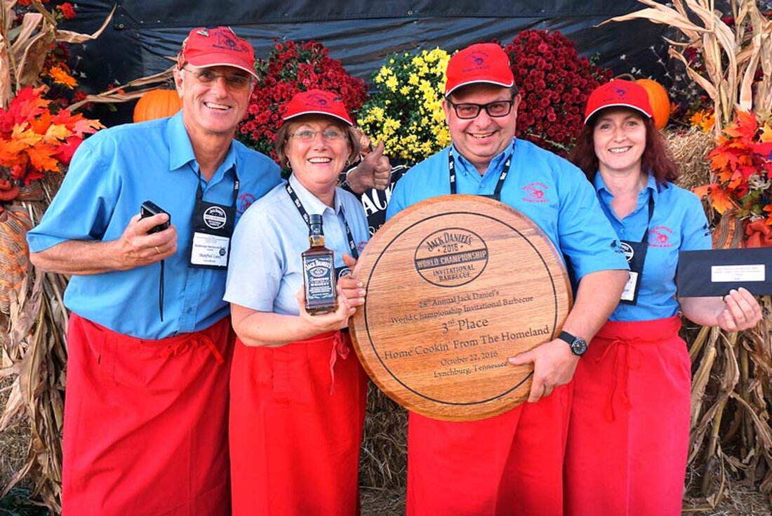 Die Salzburger Barbecue Bulls mit Teamchef Helmut Karl holten den 3. Platz bei den BBQ-Weltmeisterschaften in Amerika.