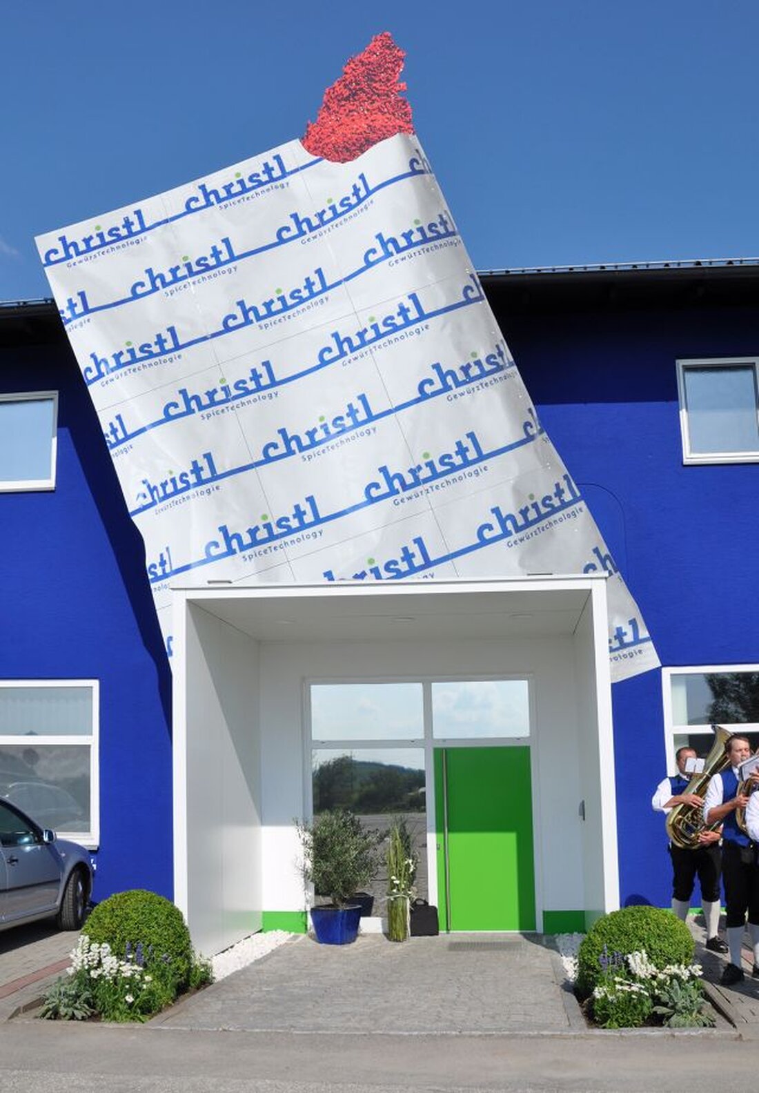 Nach rund 1-jähriger Bauzeit erfolgte am Ende Juli im oberösterreichischen Moosdorf die feierliche Einweihung des Firmenneubaues des Gewürzspezialisten CHRISTL.