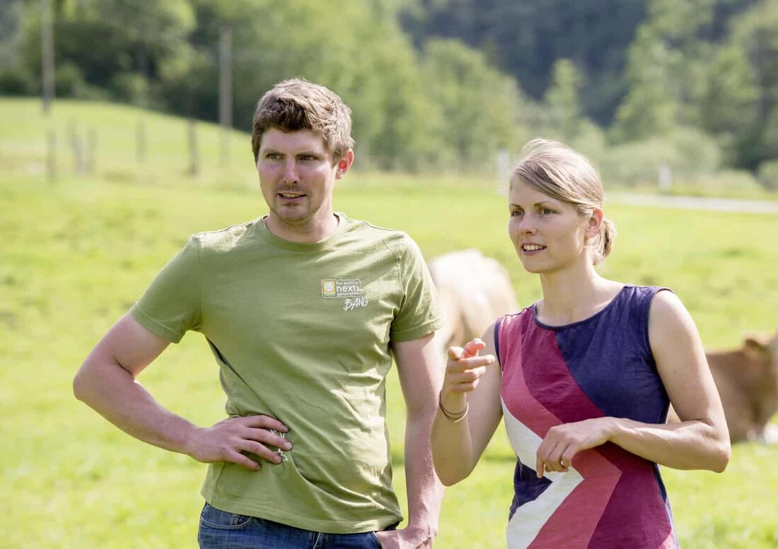 „Über den Tellerrand blicken“ lautet das Motto der BIO AUSTRIA Bauerntage 2022, die in ihrer 18. Ausgabe von 25. Jänner bis 4. Februar 2022 aufgrund der COVID-Pandemie großteils online stattfinden werden. In bewährter Manier finden bei den BIO AUSTRIA Bauerntagen fachliche Weiterbildung, Beschäftigung mit den Perspektiven der Bio-Landwirtschaft und der Erfahrungsaustausch zwischen Biobäuerinnen und Biobauern zusammen. Die TeilnehmerInnen werden bei den Bauerntagen auch immer wieder dazu eingeladen, den oft anstrengenden Alltag bewusst hinter sich zu lassen und den Blick für Neues zu öffnen, für neue Themen und andere Perspektiven – und damit „über den Tellerrand“ zu blicken. Am Eröffnungstag werden wie gewohnt &hellip;