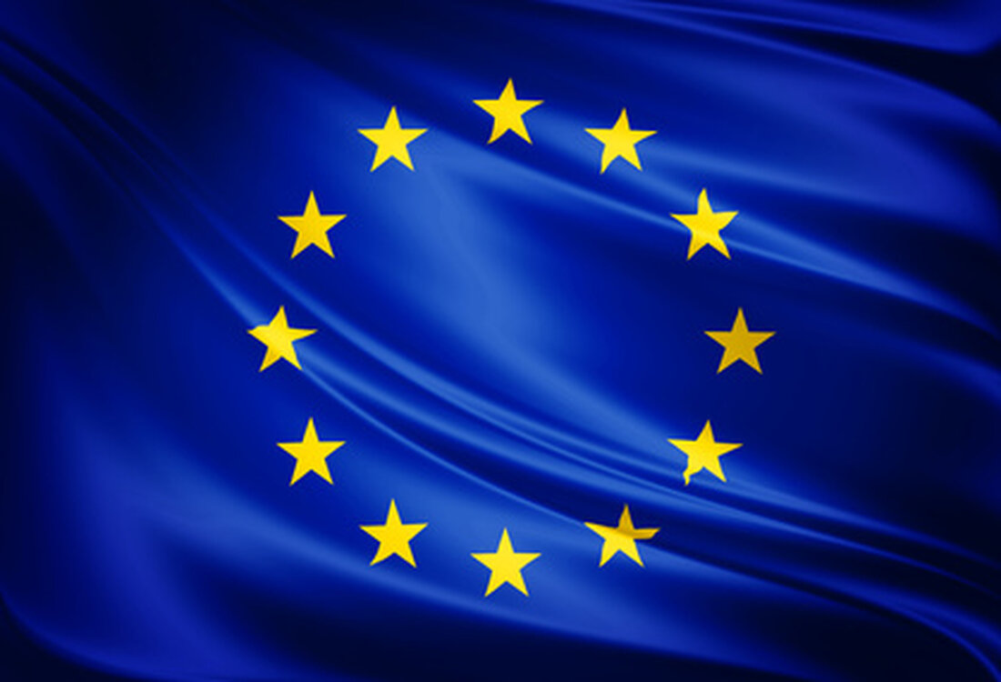 Die EU-Kommission hat für das Jahr 2016 eine Absatzförderung für bäuerliche Agrarerzeugnisse in Höhe von 111 Mio. Euro verabschiedet. Unter dem Motto „Enjoy, it's from Europe“ können damit Informations- und Absatzförderkampagnen in Drittländern finanziert werden. Davon sollen insbesondere jene Sektoren profitieren, die unter einer derzeit schwierigen Marktlage leiden, wie Milch und Schweinefleisch.