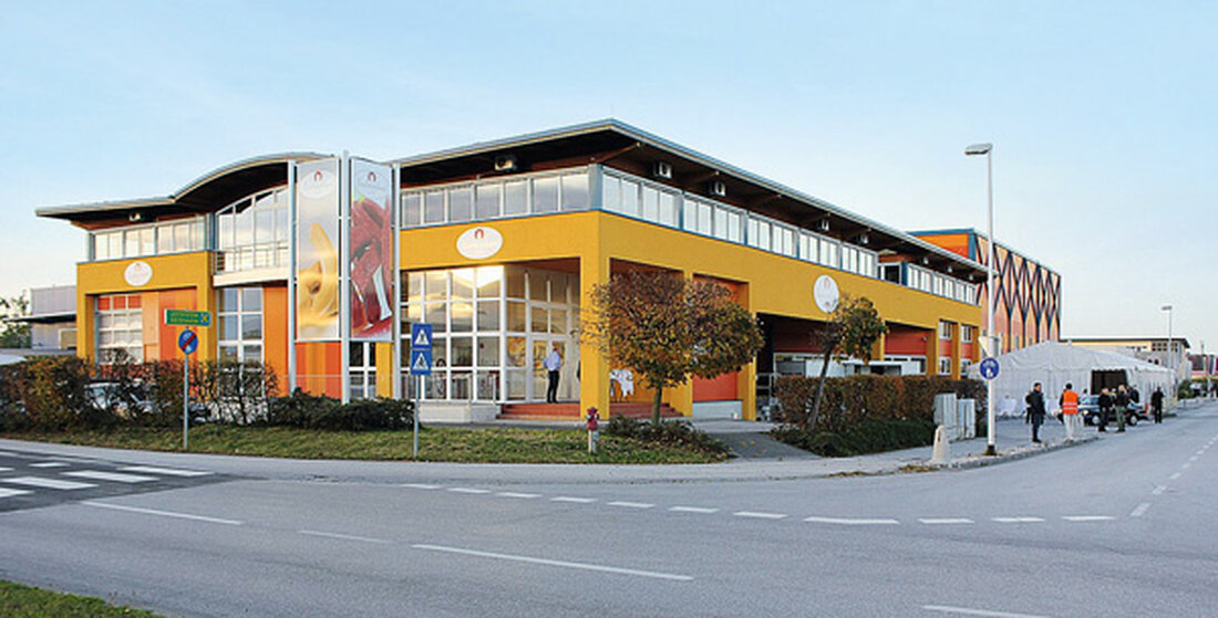 Pünktlich zur Einweihung des neuen Betriebsgebäudes veranstaltete der Fleischerverband eGen eine BranchenmesseVon Pia Moik