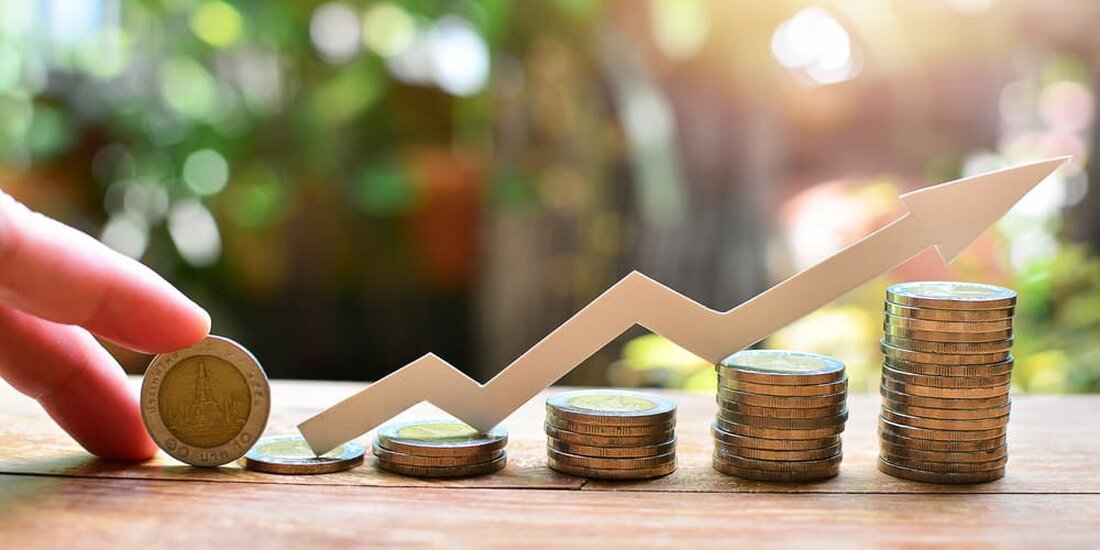 Mit dem Effektivverzinsung lassen sich die Kosten eines Kredits berechnen – so einfach kann dieser berechnet werden. 