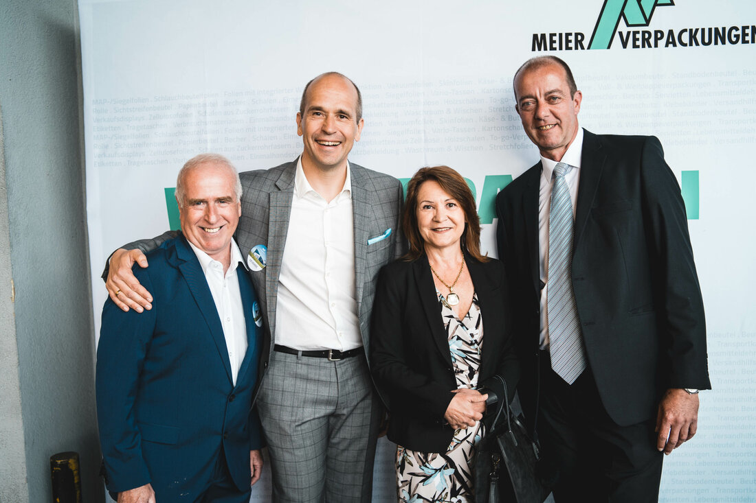 Die Vorarlberger Firma Meier Verpackungen GmbH feierte das 20-jährige Jubiläum ihres Logistikzentrums in der Steiermark. Das schöne Ambiente, die steirischen Köstlichkeiten und ein abwechslungsreiches Programm samt vieler fachlicher Informationen sorgten für eine rundum gelungene Veranstaltung.