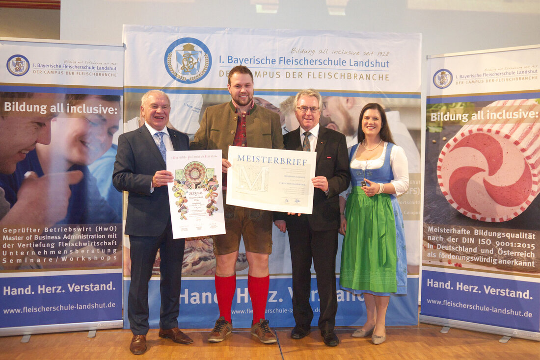 Der Kärntner Benjamin Gabriel schafft die Meisterprüfung der 1. Bayerischen Fleischerschule in Landshut mit Bravour. Wir gratulieren dem frischgebackenen Meister herzlichst.
