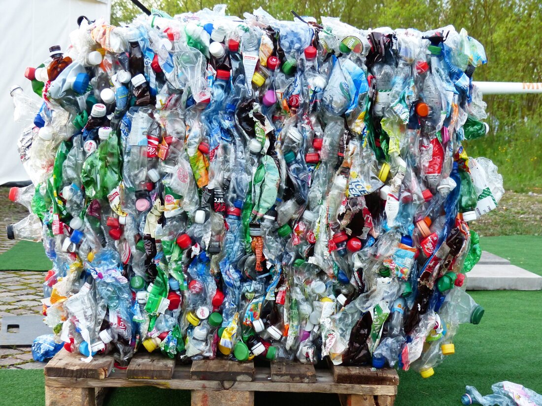 Recyclingquote für Kunststoffverpackungen muss bis 2025 verdoppelt werden - Konsumenten sehen Hersteller in der Pflicht.