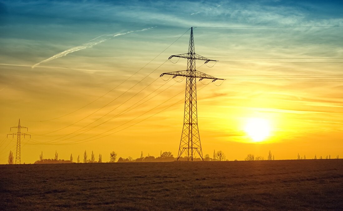 Das Förderprogramm "Energieautarke Bauernhöfe" ist modular in vier Stufen aufgeteilt. Förderungsfähig sind Einzelmaßnahmen, Gesamtenergiekonzepte und kombinierte Maßnahmen jeweils vor deren Umsetzung bzw. im Rahmen des Moduls "Notstrom" der Umbau des Zählerkastens mit einem Pauschalbetrag nach Umsetzung der Maßnahme. Details zur Abwicklung des Förderprogrammes finden sich ab 15. Februar 2023 auf www.umweltfoerderung.at.