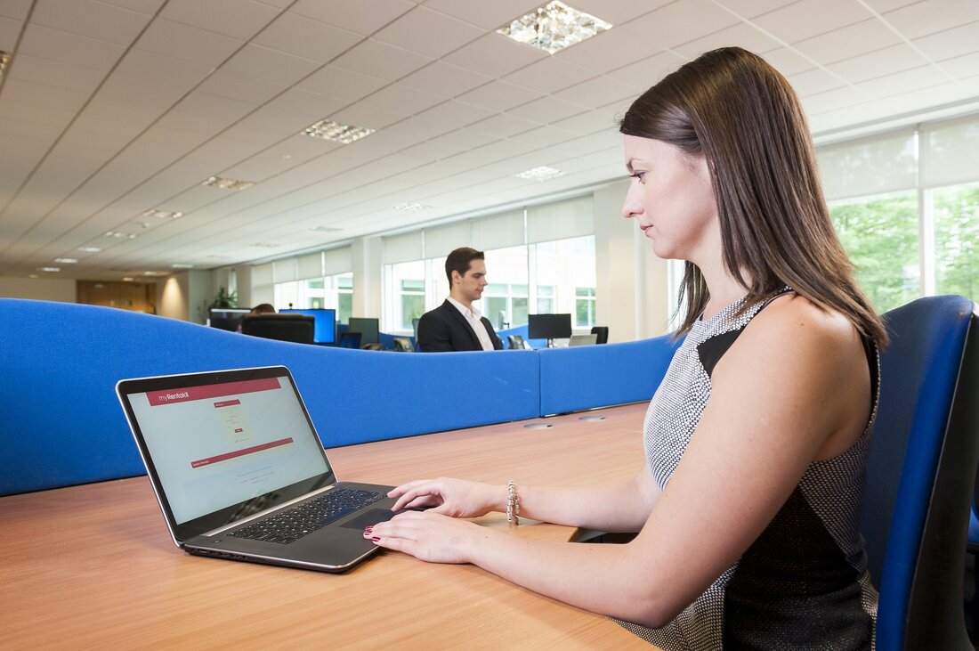 Der Schädlingsbekämpfungsexperte Rentokil Initial vernetzt Unternehmen mit einem digitalen Managementsystem, das zu jeder Zeit und von jedem Ort aus Informationen liefert, bei einem Befall den zuständigen Techniker alarmiert und eine vollständige Dokumentation für Audits zum Download bereitstellt.