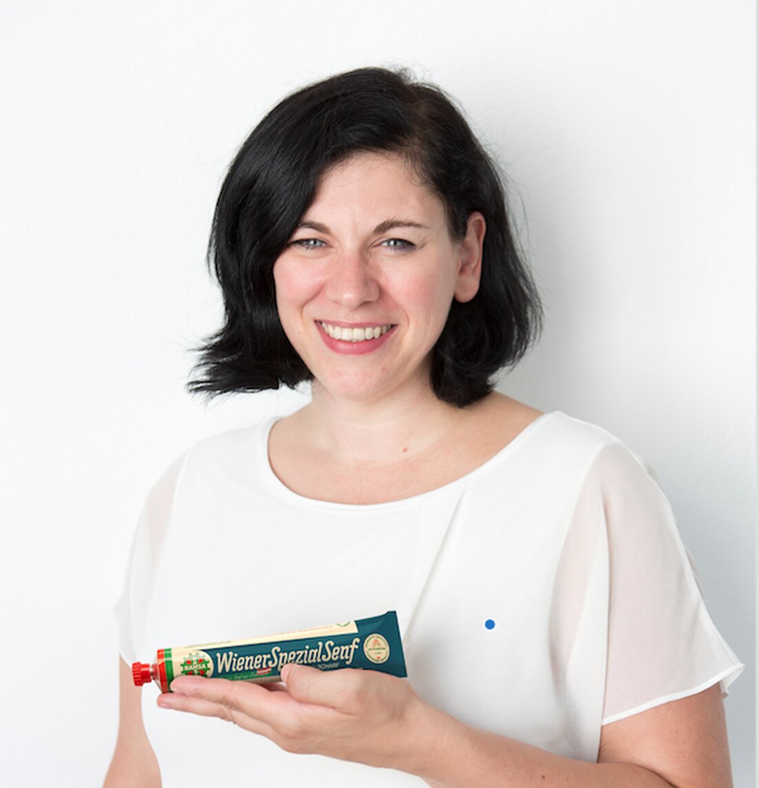 Der Wiener Senf-Erzeuger „Ramsa-Wolf“ hat auf heimische Senfsaat umgerüstet. Geschäftsführerin Katrin Segel im Interview.