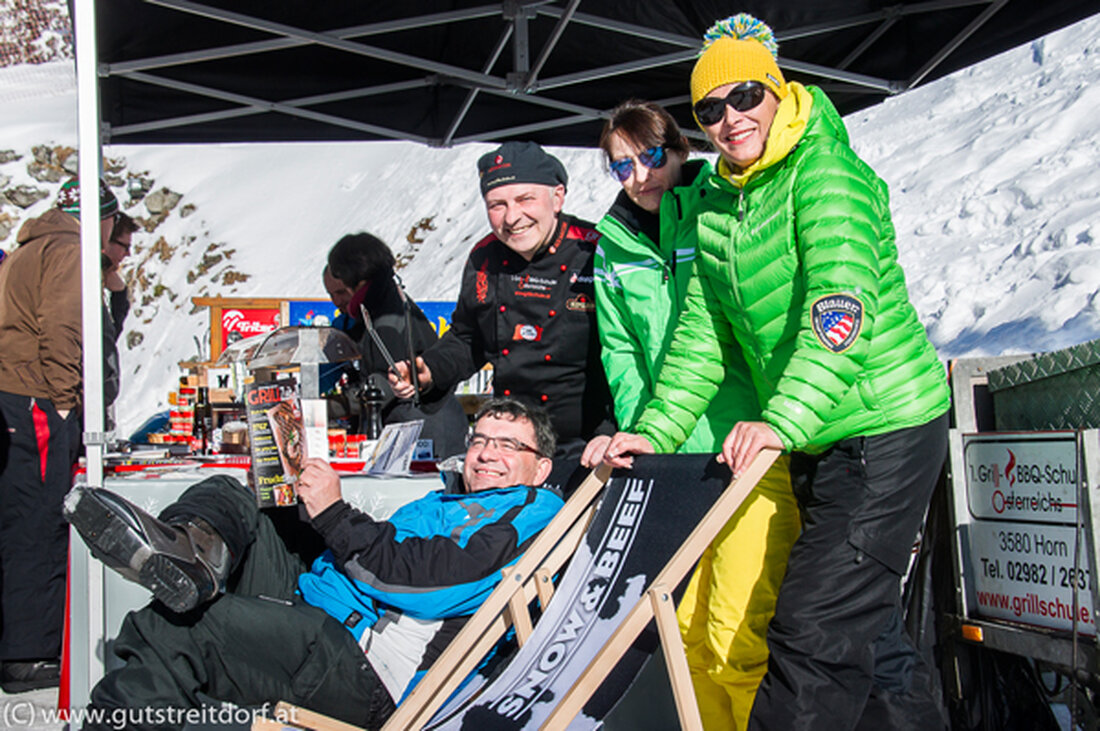 Unter dem Titel „Snow & Beef“ veranstaltet die ARGE Rind (Zusammenschluss von ca. 30.000 österreichischen Rinderbauern) gemeinsam mit dem AMA-Grillclub und fünf Urlaubsregionen auch heuer wieder ein winterliches Grill- und Genussfestival der besonderen Art.