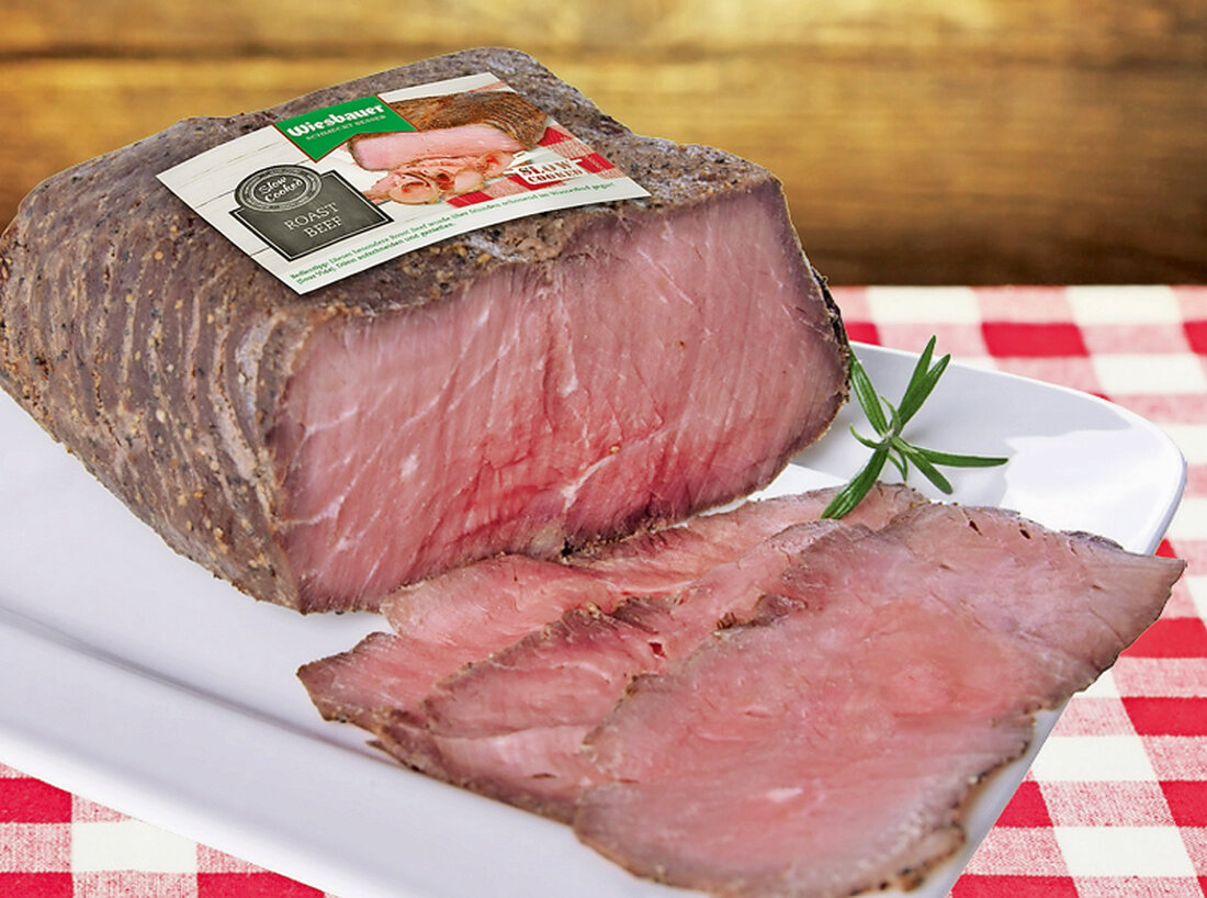 Für sein Roastbeef verwendet Wiesbauer nur die edelsten Teile des Rinderrückens. Spitzenqualität des Fleisches gepaart mit der „Sous Vide“-Gartechnologie ergibt ein saftiges Endprodukt.