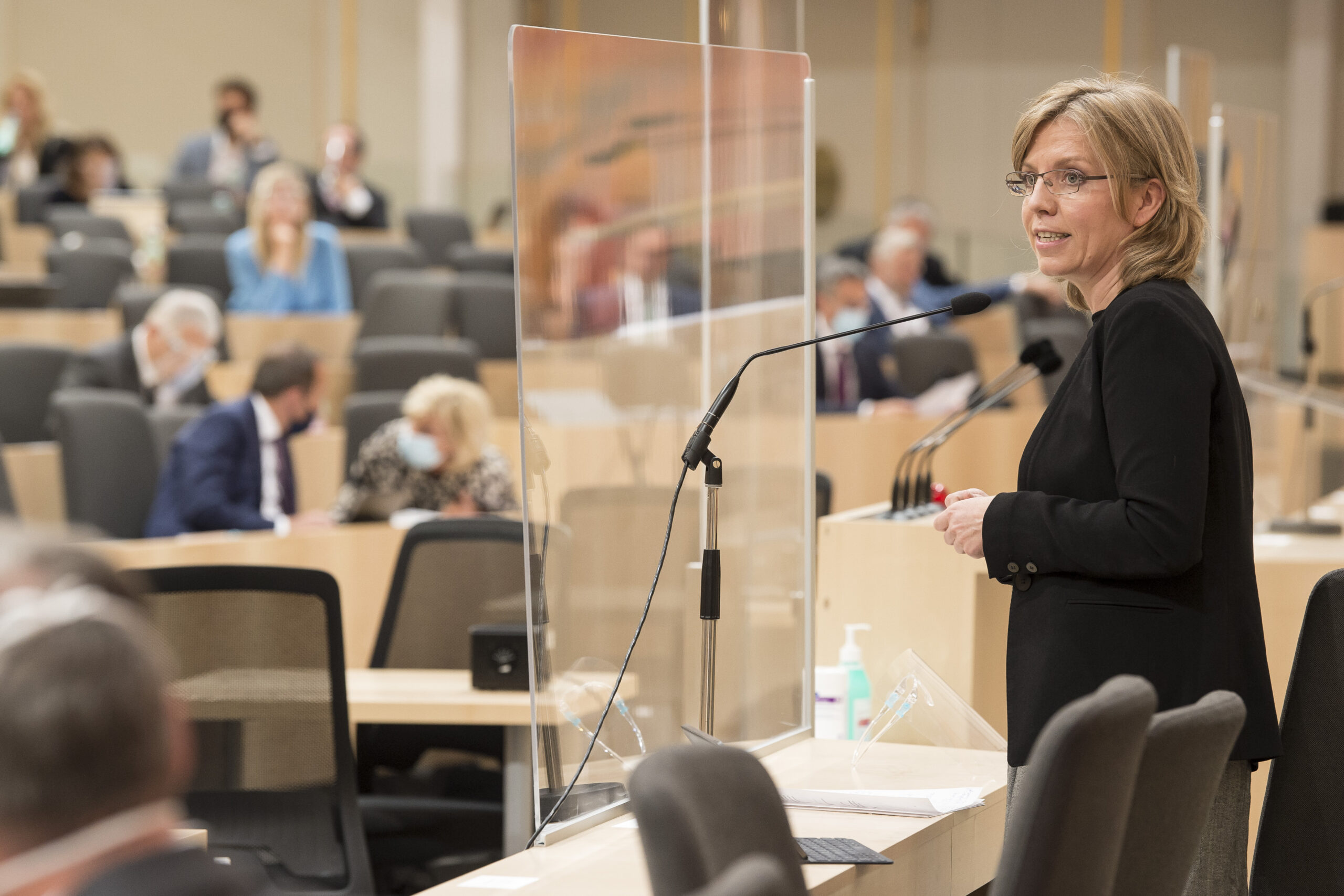 Rede von Ministerin Leonore Gewessler © Parlamentsdirektion/T. Jantzen