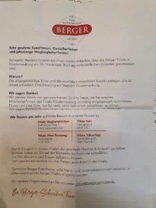 Mit dieser Nachricht im Fenster informierte Berger Schinken nun seine Kunden – die Klosterneuburger zeigten sich betroffen. 