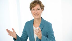 „Zusätzliche Kennzeichnung auf Verpackungen führt nicht zu gesünderem Verhalten. Die Ampel macht nicht schlank“, erklärt Koßdorff. © Wilke