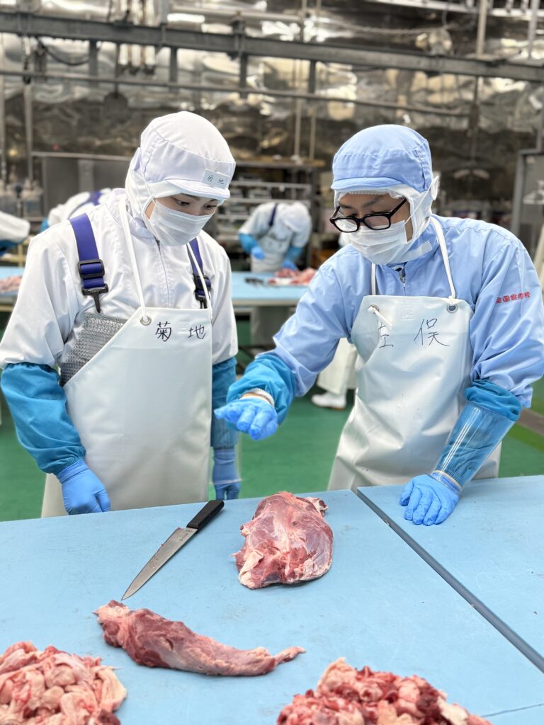 Präzision von Anfang an: beim Schnitttraining an der Federal Meat Academy. © Beigestellt