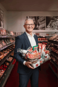 Geschäftsführer Anto Tuka, seit Beginn an Bord, betont die Bedeutung von Kontinuität: „Wir haben Großes erreicht, weil wir gemeinsam Großes geleistet haben.“ © Radatz