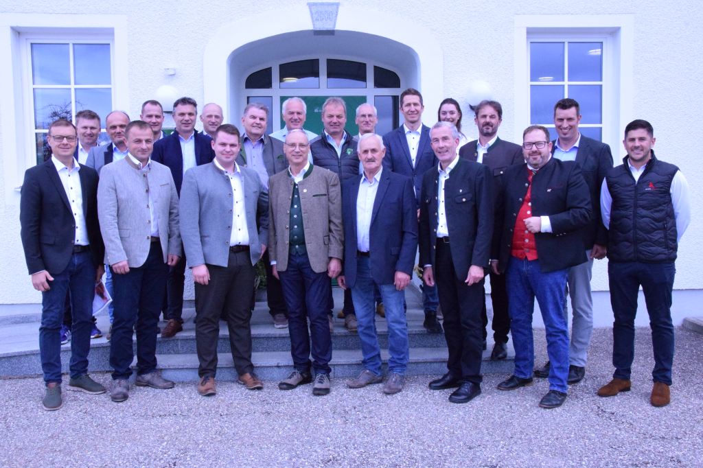 geneticAUSTRIA wächst: caRINDthia und Rinderzucht Tirol schließen sich an