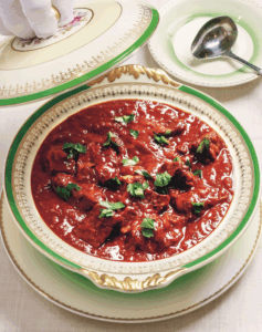 So ein Pörkelt aß man schon bei Hofe sehr gerne. © Kaiserlicher Zwiebelrostbraten. © DK Verlag / Hayden Dib