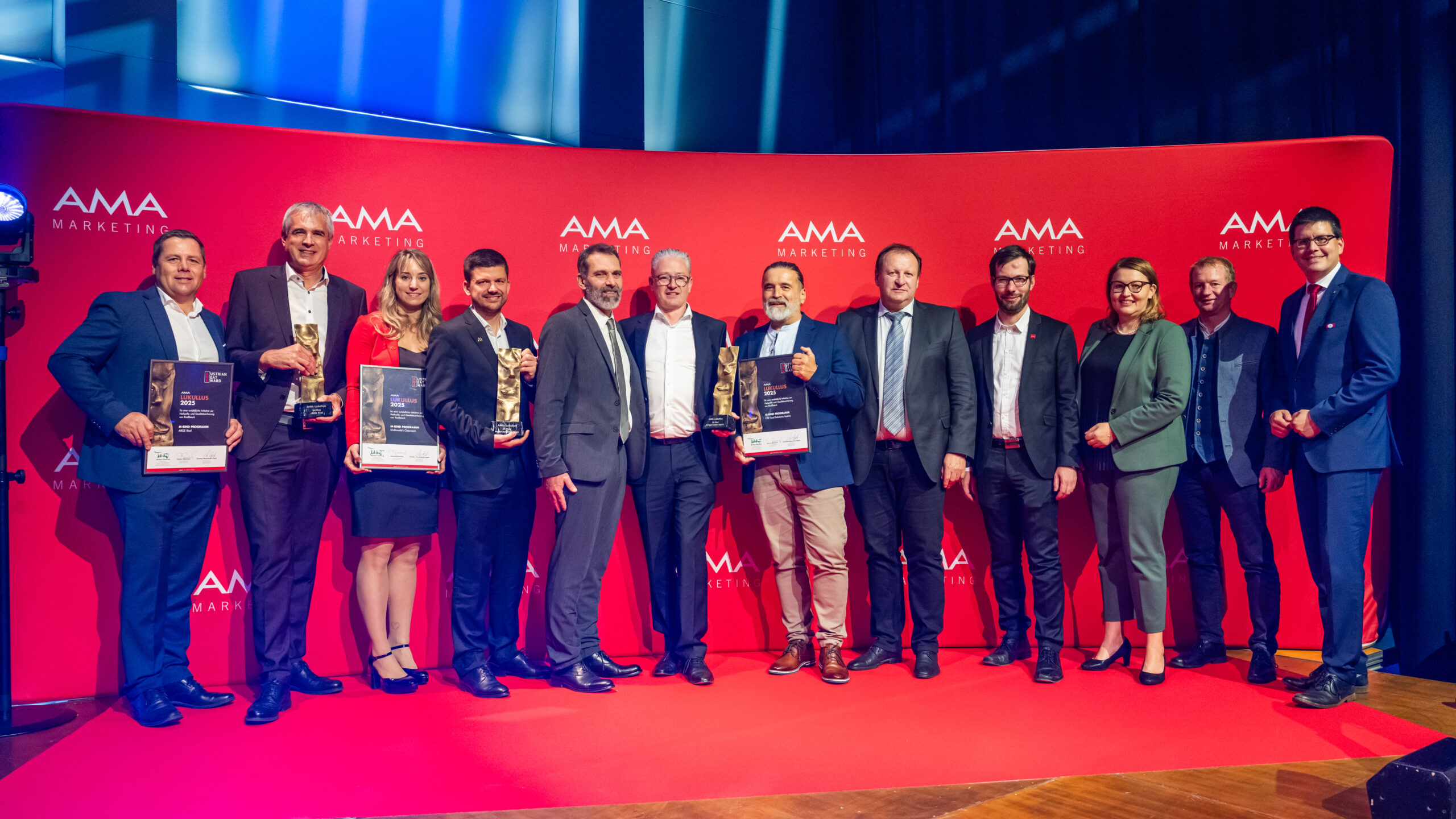 Mit dem Lukullus für Initiativen zur Herkunfts- und Qualitätssicherung von Rindfleisch wurde das Gemeinschaftsprojekt M-Rind geehrt. © AMA-Marketing/ Thomas Meyer