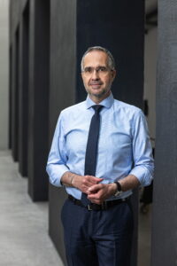 „Die Zahlen bestätigen unseren strategischen Kurs. Investitionen in Technologie, Betriebe und Know-how sind entscheidend “, erklärt Mag. Gerald Hackl. © Vivatis