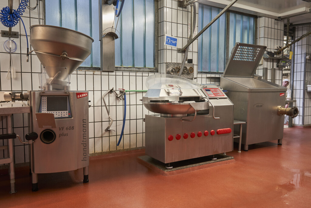 Johann Laska u. Söhne begleitete die Ausstattung der Produktion als österreichischer Vertriebspartner und lieferte die passende Maschinentechnik für den Betrieb.© Herbert Lehmann